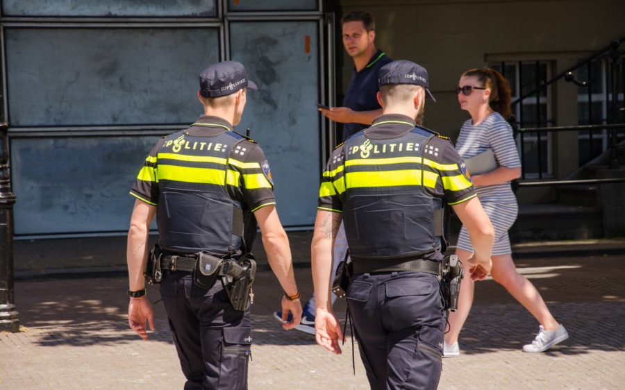 полиция Нидерланды